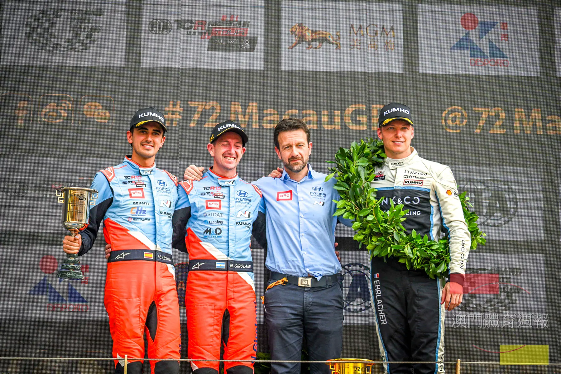 稿3 艾拿卓（右1）在東望洋大賽第一回合摘季.jpg